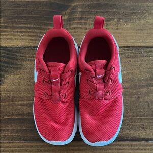 EUC Nike Roshe One - Red - 12C